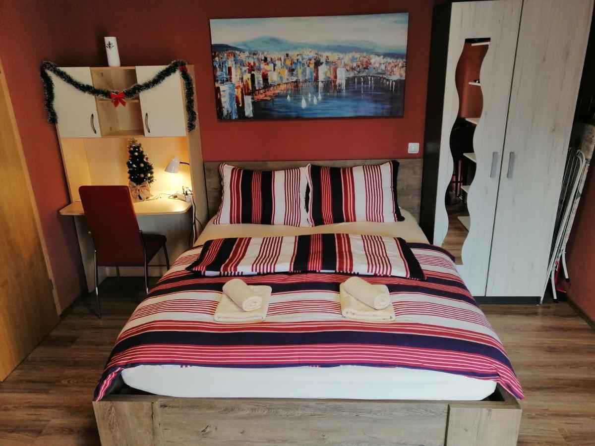 City Break Studio Apartment Загреб Екстериор снимка
